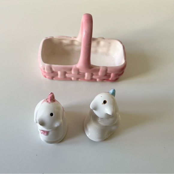 Kitty Salt and Pepper Shakers - Picture 3 of 3